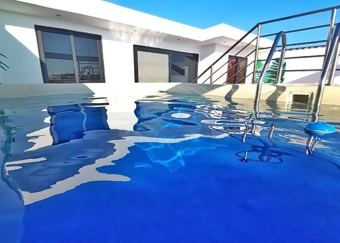 Appartement Vip! Pent-house With Your Private Pool & Chairs 2 Bedrooms