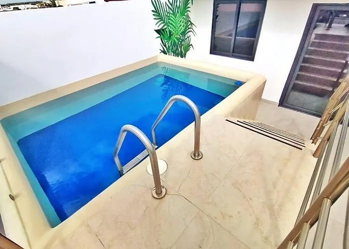 Appartement Vip! Pent-house With Your Private Pool & Chairs 2 Bedrooms *