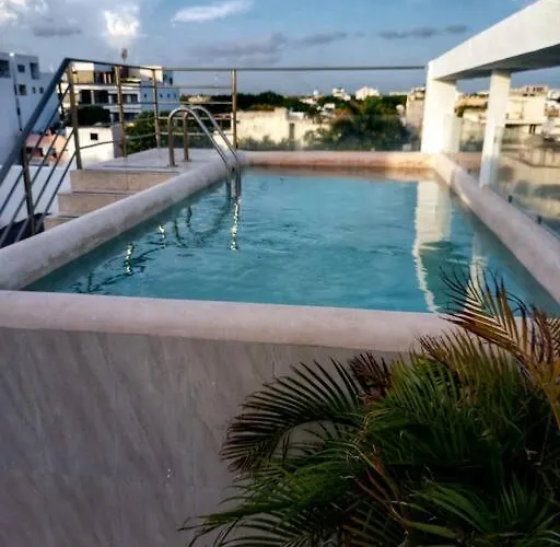 Appartement Vip! Pent-house With Your Private Pool & Chairs 2 Bedrooms