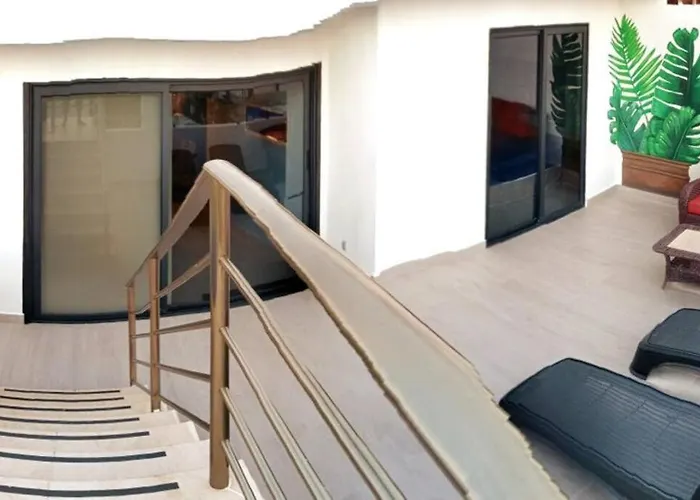 Vip! Pent-house With Your Private Pool & Chairs 2 Bedrooms *
